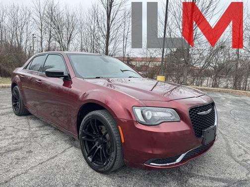 2018 Chrysler 300 Touring