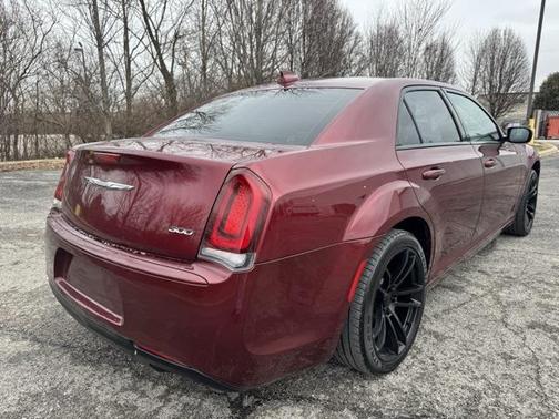 2018 Chrysler 300 Touring