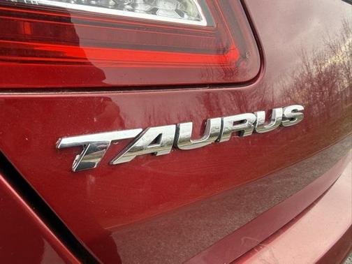 2013 Ford Taurus SHO