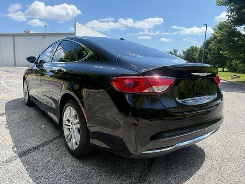 Black Clearcoat 2015 Chrysler 200 Limited