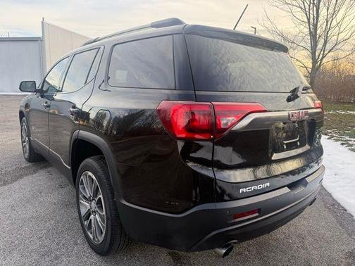 2017 GMC Acadia SLT-1