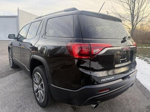 2017 GMC Acadia SLT-1