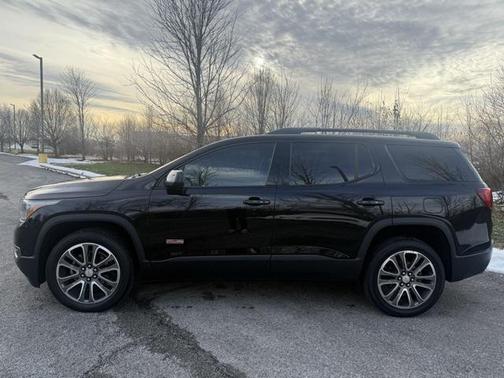 2017 GMC Acadia SLT-1
