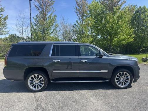 2020 Cadillac Escalade ESV Luxury