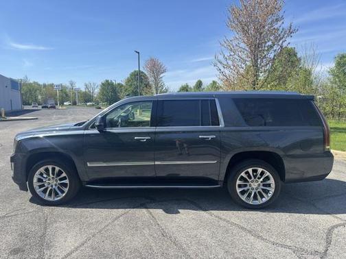 2020 Cadillac Escalade ESV Luxury