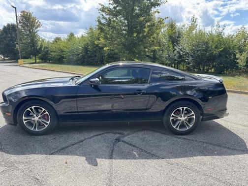 2013 Ford Mustang V6 Premium