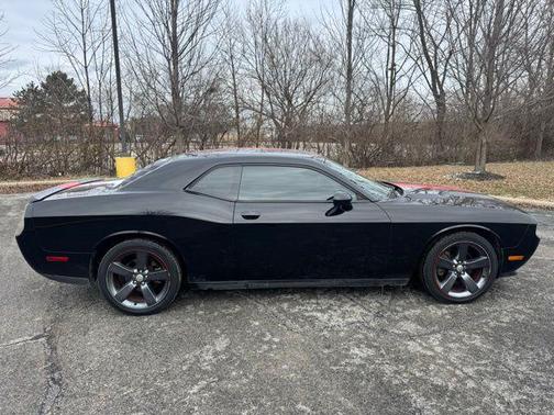 2013 Dodge Challenger SXT