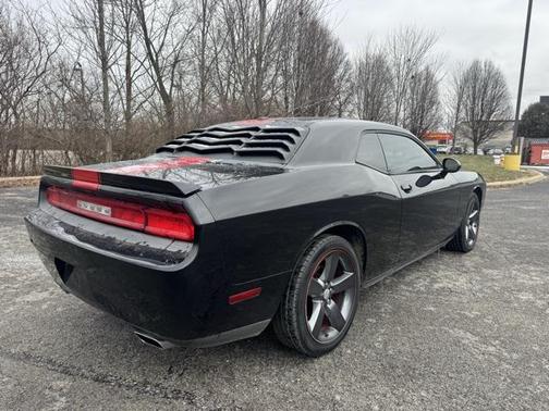 2013 Dodge Challenger SXT