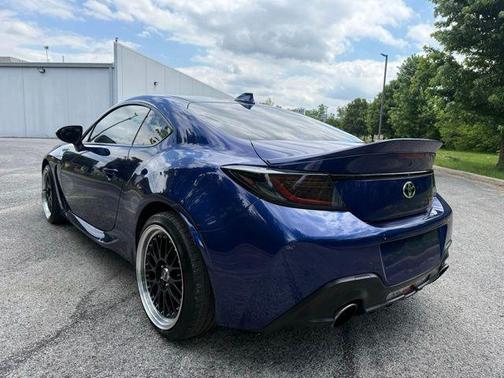 Trueno Blue 2025 Toyota GR86 Premium