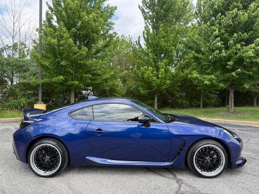 Trueno Blue 2025 Toyota GR86 Premium