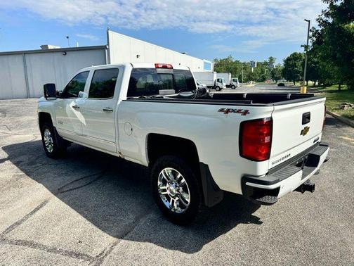 Summit White 2015 Chevrolet Silverado 2500 High Country