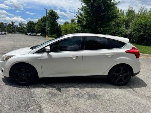 White Platinum Clearcoat Metallic 2012 Ford Focus Titanium
