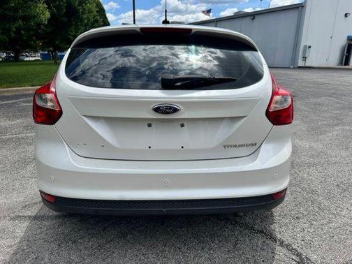 White Platinum Clearcoat Metallic 2012 Ford Focus Titanium