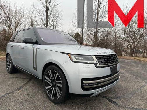 Silver 2023 Land Rover Range Rover P530 SE