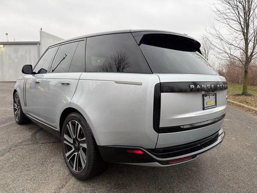 Silver 2023 Land Rover Range Rover P530 SE