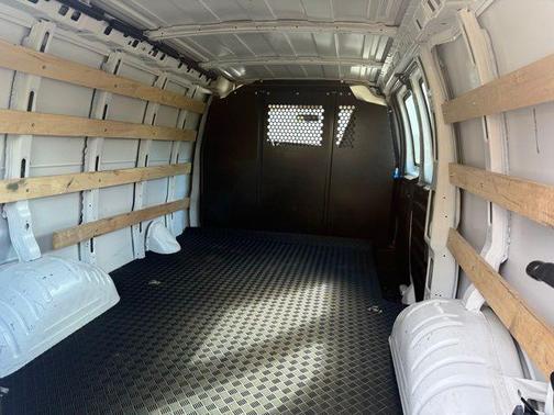 2024 Chevrolet Express 2500 RWD 2500 Regular Wheelbase WT