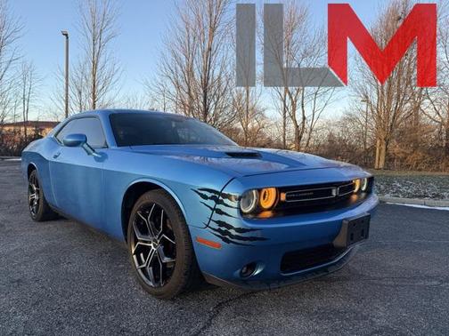 2015 Dodge Challenger SXT Plus