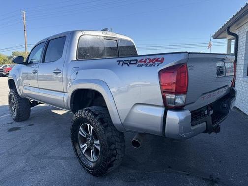 2017 Toyota Tacoma Base