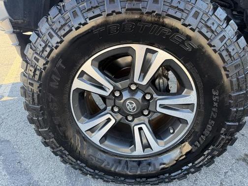 2017 Toyota Tacoma Base