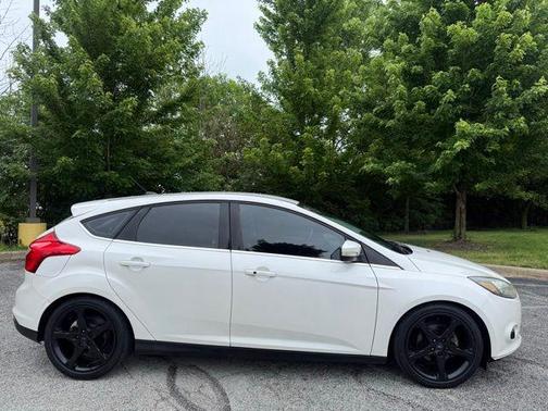 White Platinum Clearcoat Metallic 2012 Ford Focus Titanium