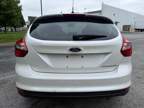 White Platinum Clearcoat Metallic 2012 Ford Focus Titanium