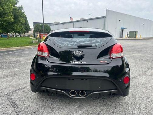 Ultra Black Pearl 2015 Hyundai Veloster Turbo