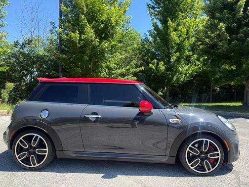 Gray Metallic 2018 MINI Hardtop John Cooper Works