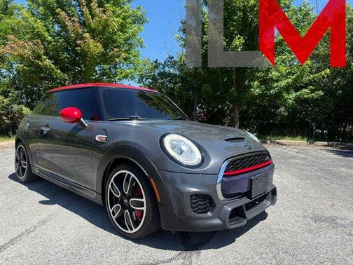 Gray Metallic 2018 MINI Hardtop John Cooper Works