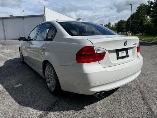 White 2006 BMW 325 325i