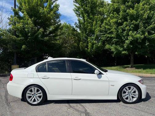 White 2006 BMW 325 325i