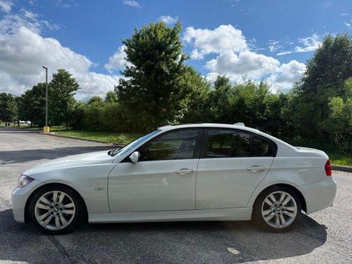 White 2006 BMW 325 325i