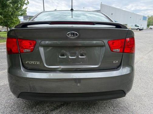 Gunmetal Gray Pearl Metallic 2013 Kia Forte EX