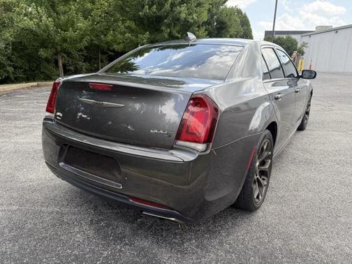 2016 Chrysler 300 S