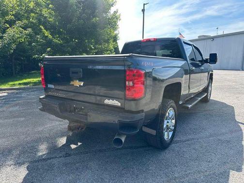 Graphite Metallic 2018 Chevrolet Silverado 2500 High Country