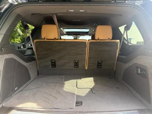 2023 Cadillac Escalade ESV Premium Luxury