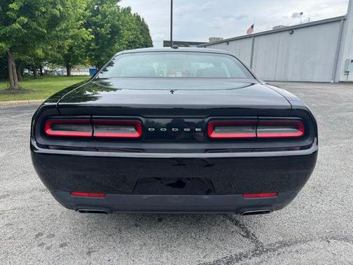 Pitch Black Clearcoat 2015 Dodge Challenger SXT