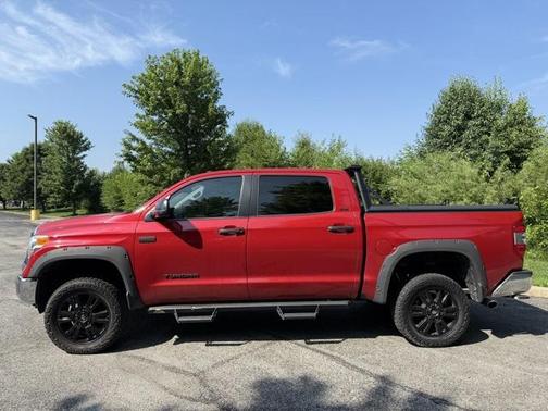 2017 Toyota Tundra SR5
