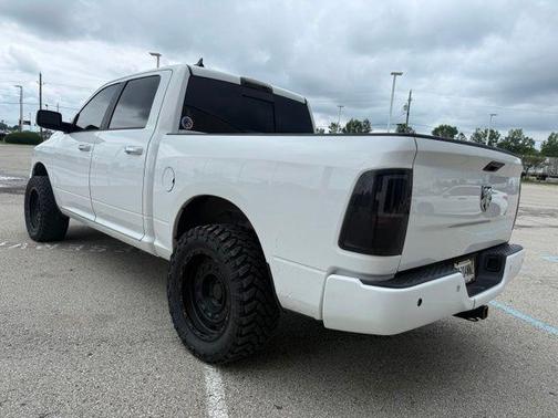 Bright White Clearcoat 2017 RAM 1500 Big Horn