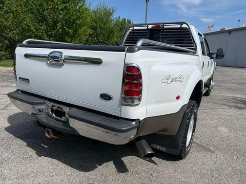 Oxford White Clearcoat 2006 Ford F-350 Lariat