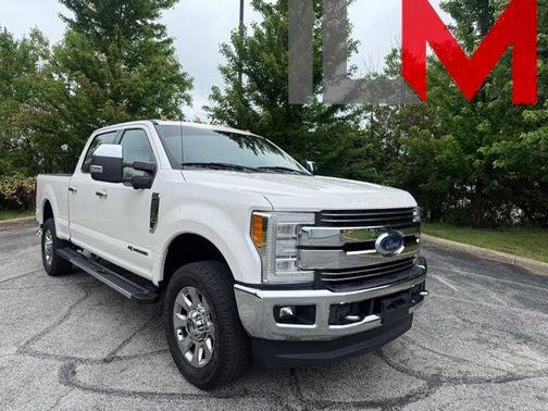 White Platinum Metallic Tri-Coat 2018 Ford F-350 Lariat