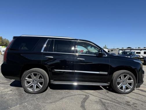 2016 Cadillac Escalade Luxury