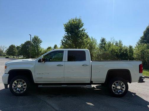 Summit White 2019 GMC Sierra 2500 Denali