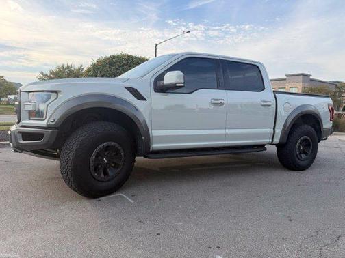 Avalanche 2017 Ford F-150 Raptor