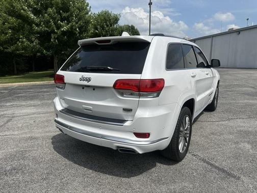 2018 Jeep Grand Cherokee Summit