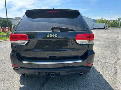 Brilliant Black Crystal Pearlcoat 2014 Jeep Grand Cherokee Limited