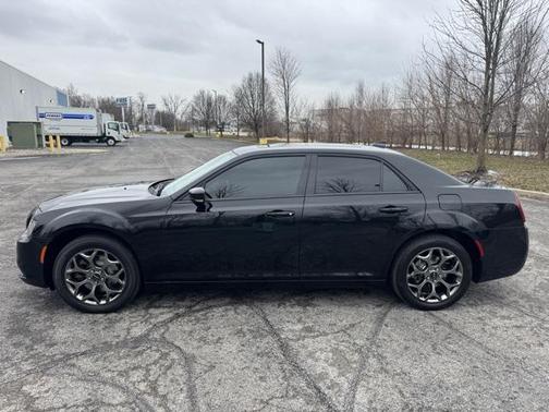2017 Chrysler 300 S