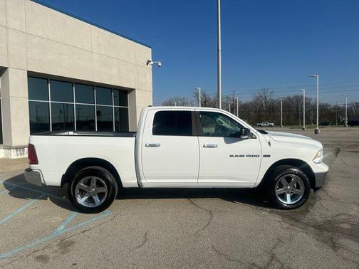 Bright White Clearcoat 2011 Dodge Ram 1500 SLT