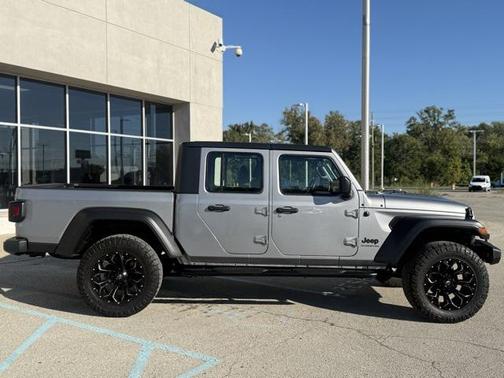 2020 Jeep Gladiator Sport