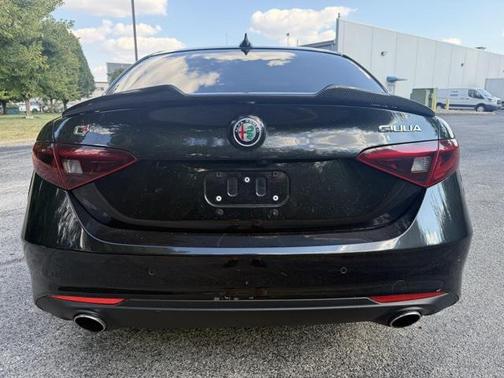 2018 Alfa Romeo Giulia Ti Lusso