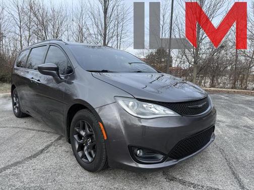 2018 Chrysler Pacifica Touring-L Plus